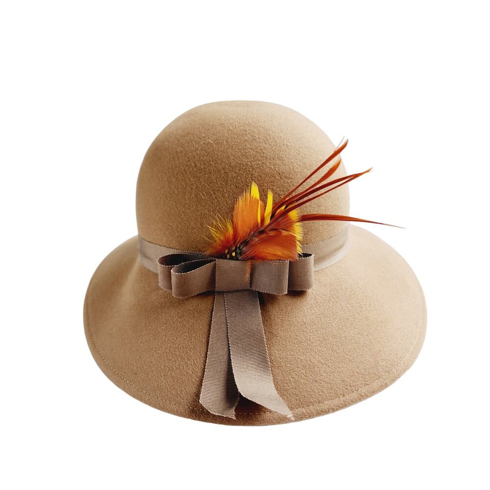 NWT Vintage 70s Evelyn Varon Camel Wool Hat Grosgrain Hat band Autumn Feathers